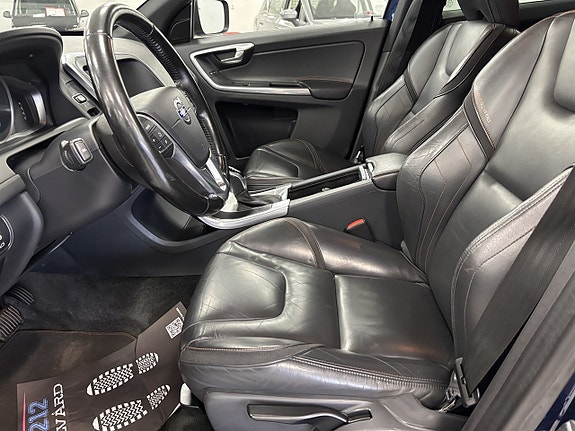 Volvo XC60 8 of 10