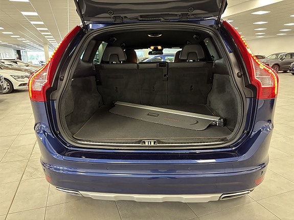 Volvo XC60 5 of 10