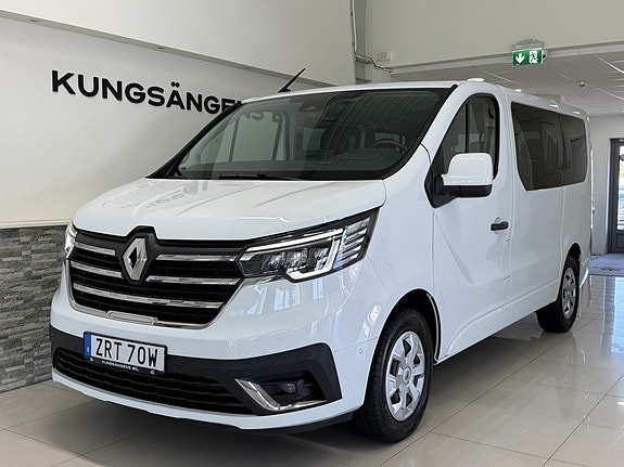 Renault Trafic 2 of 28