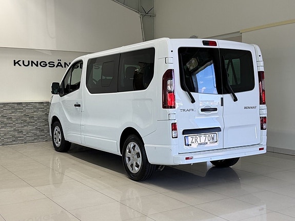 Renault Trafic 7 of 28