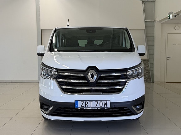 Renault Trafic 4 of 28