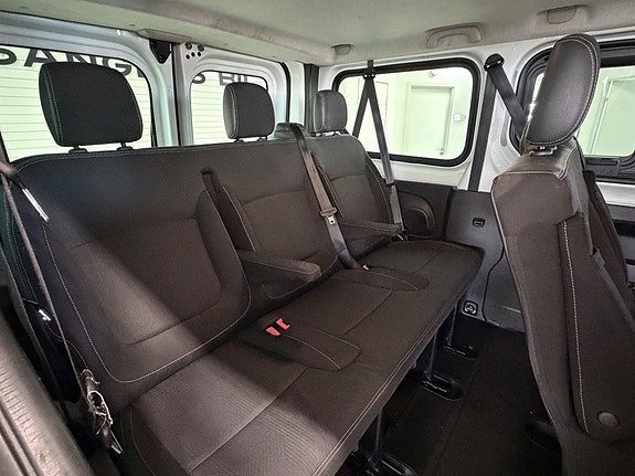 Renault Trafic 14 of 28
