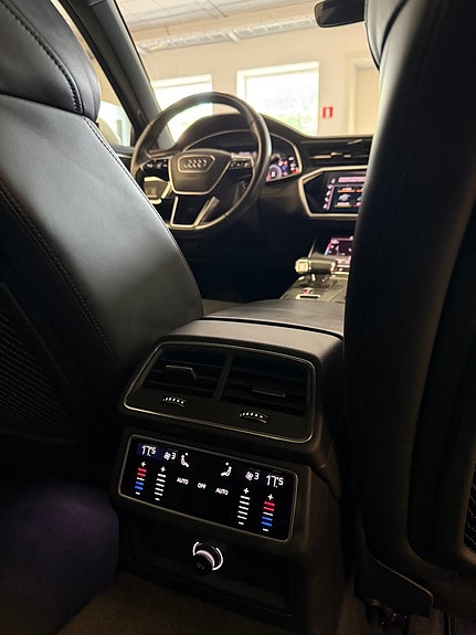 Audi A6 21 of 23