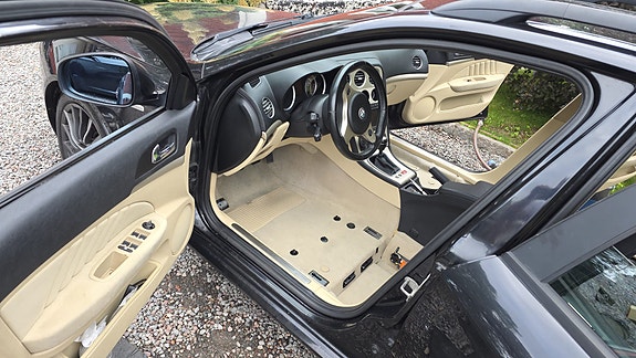 Alfa Romeo 159 14 of 21