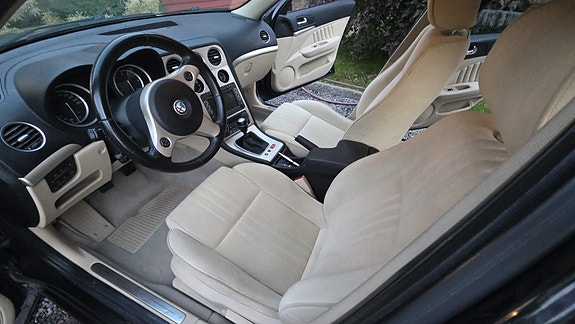 Alfa Romeo 159 10 of 21