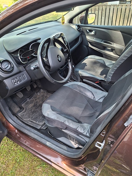 Renault Clio 2 of 3