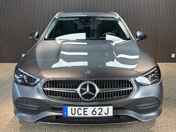 Mercedes-Benz C300 e 2 of 5