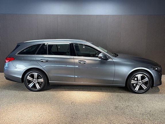 Mercedes-Benz C300 e 21 of 21