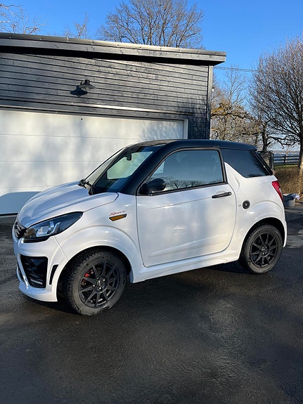 Ligier JS50 Sport 2021 – Svensksåld – Endast 1 ägare – Nyservad – Airbag 4 of 5