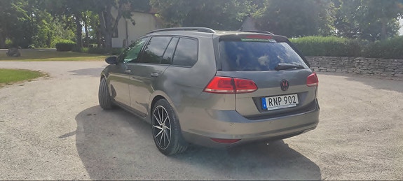 Volkswagen Golf VII 4 of 5