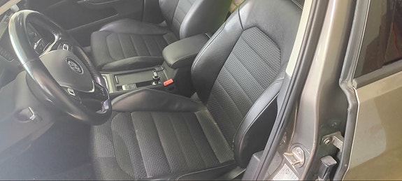 Volkswagen Golf VII 7 of 14