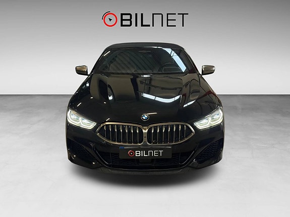 BMW M850i 9 of 28