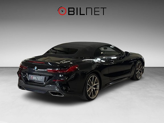 BMW M850i 7 of 28
