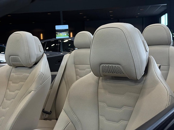 BMW M850i 14 of 28