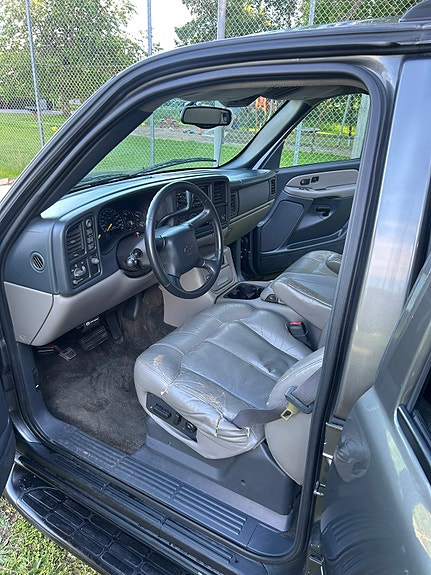 Chevrolet Tahoe 5 of 5
