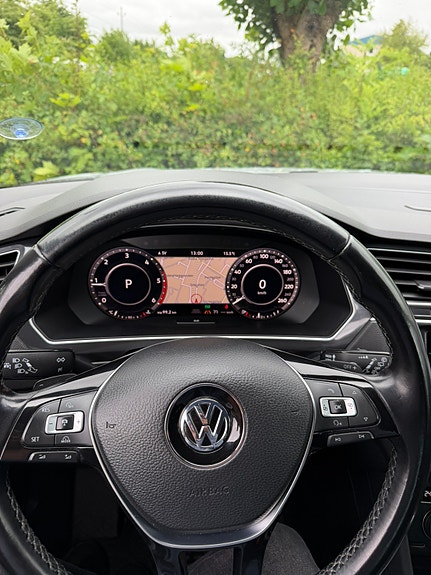 Volkswagen Tiguan 10 of 12