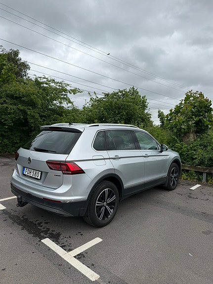 Volkswagen Tiguan 6 of 12