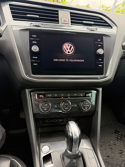 Volkswagen Tiguan 12 of 12