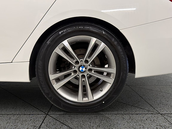 BMW 320d 16 of 30