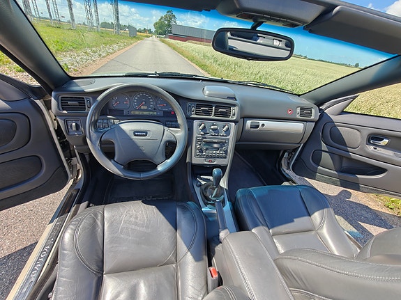 Volvo C70 3 of 5