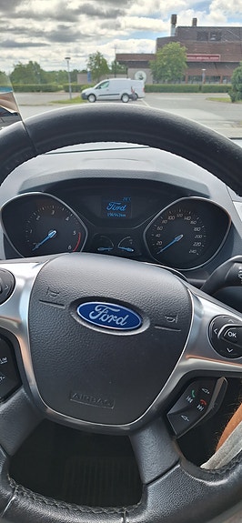 Ford C-Max 4 of 5