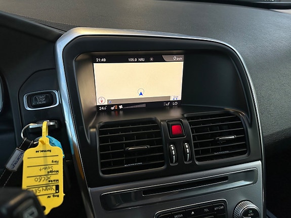 Volvo XC60 12 of 27