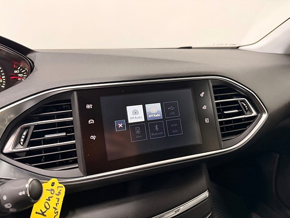 Peugeot 308 SW 18 of 27
