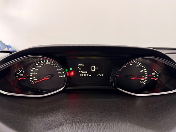 Peugeot 308 SW 15 of 27
