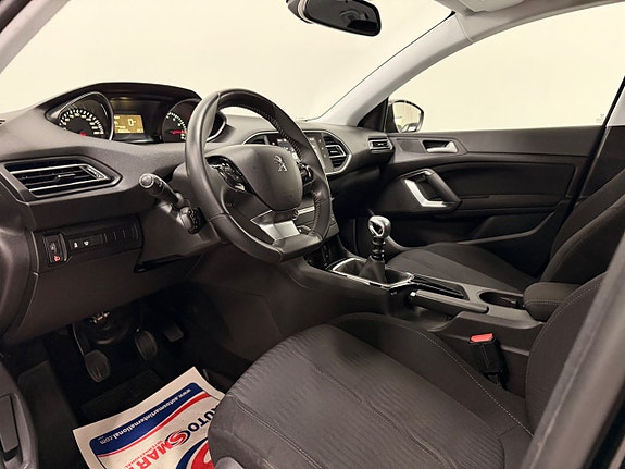Peugeot 308 SW 8 of 27