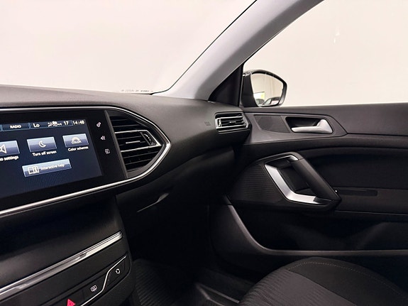 Peugeot 308 SW 22 of 27