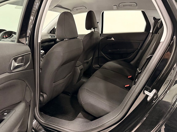Peugeot 308 SW 12 of 27
