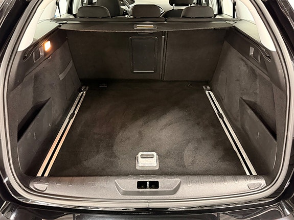 Peugeot 308 SW 25 of 27
