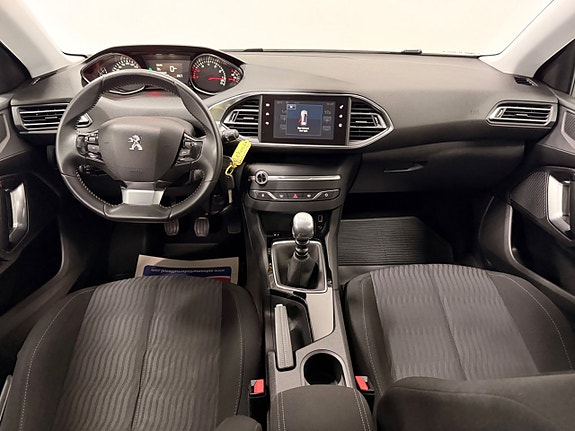 Peugeot 308 SW 13 of 27
