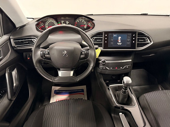 Peugeot 308 SW 14 of 27