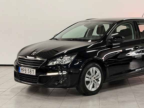 Peugeot 308 SW 4 of 5