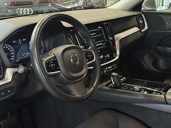 Volvo V60 8 of 21