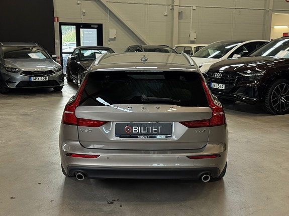 Volvo V60 16 of 21