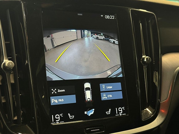 Volvo V60 17 of 21