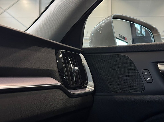 Volvo V60 13 of 21