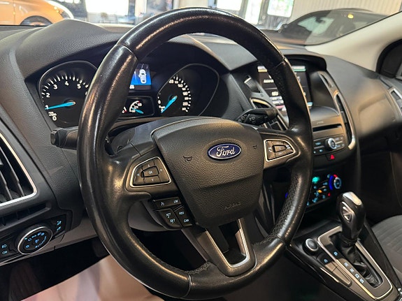 Ford Focus 8 of 16