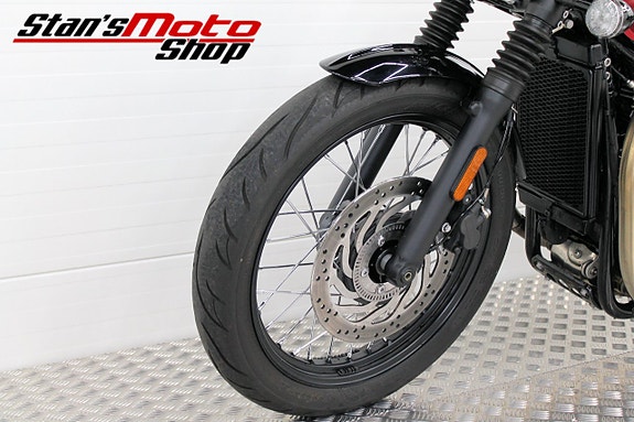 Triumph Bonneville Bobber 1200 ABS Låga Mil 14 of 18