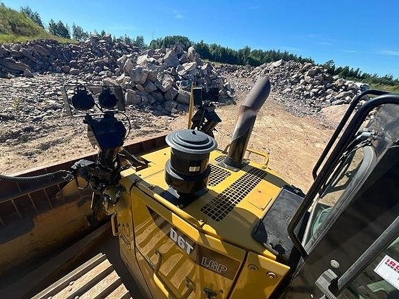 CAT D6T LGP 11 of 24