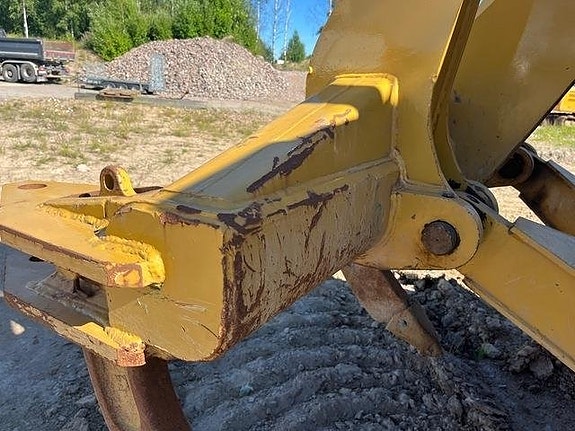 CAT D6T LGP 15 of 24