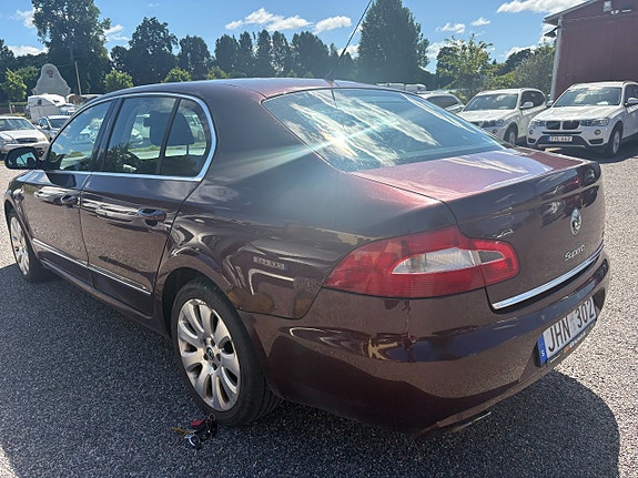 Skoda Superb 4 of 5