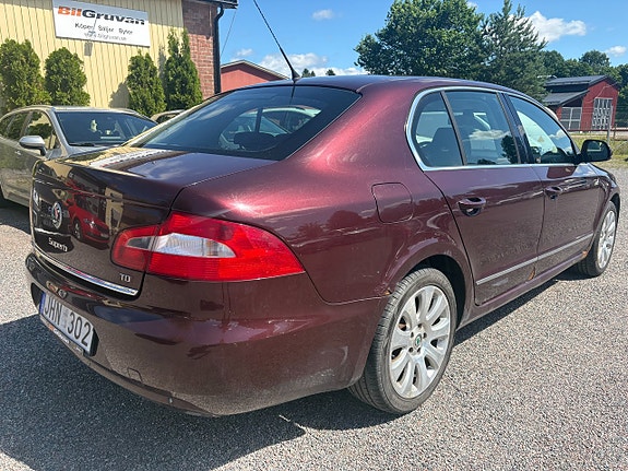 Skoda Superb 3 of 5