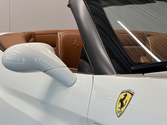 Ferrari California 8 of 29