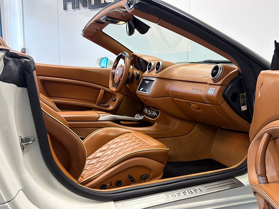 Ferrari California 27 of 29