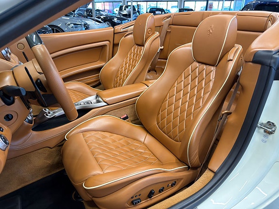 Ferrari California 18 of 29