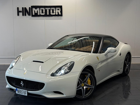 Ferrari California 2 of 5