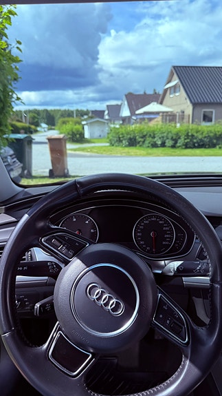 Audi A6 4 of 9